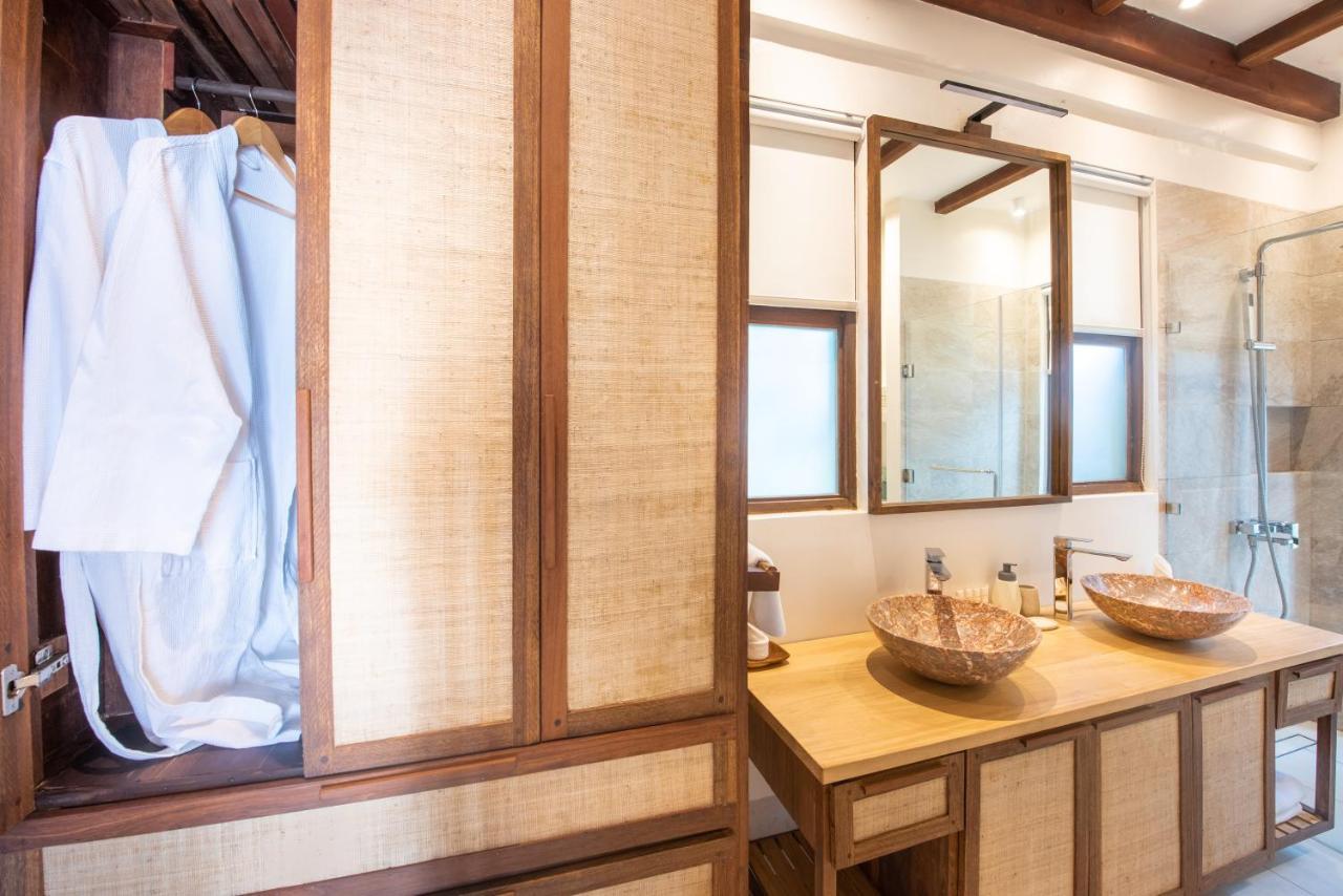 L'Osteria Luxe Beachfront B&B General Luna  Εξωτερικό φωτογραφία