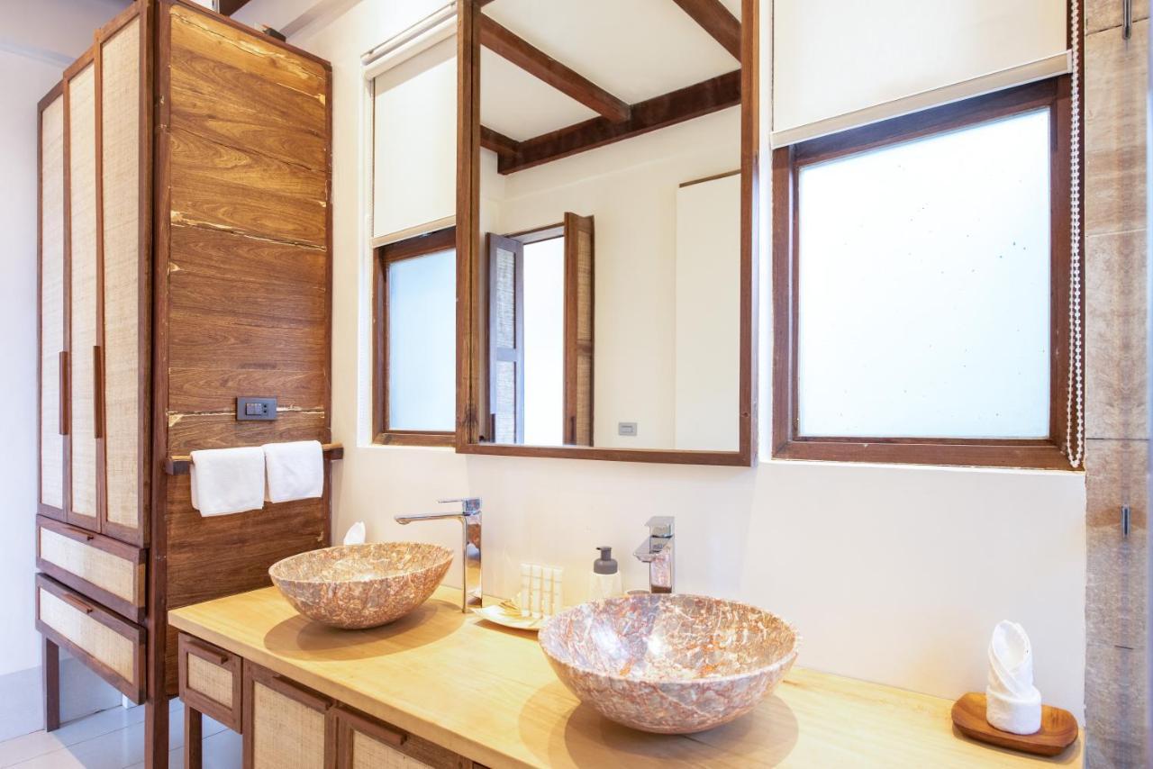 L'Osteria Luxe Beachfront B&B General Luna  Εξωτερικό φωτογραφία