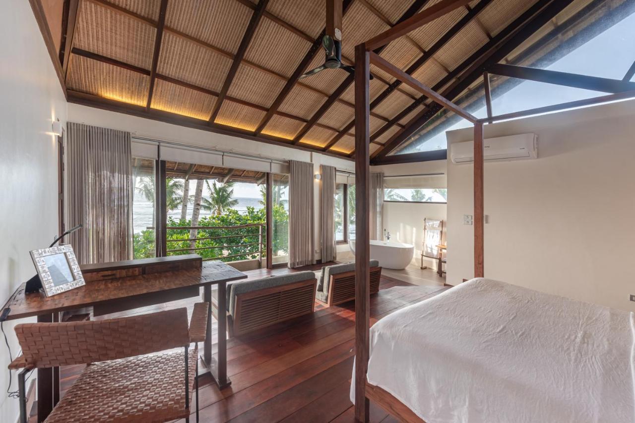 L'Osteria Luxe Beachfront B&B General Luna  Εξωτερικό φωτογραφία