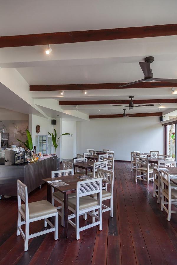 L'Osteria Luxe Beachfront B&B General Luna  Εξωτερικό φωτογραφία